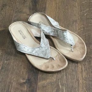 Kenneth Cole thong sandals sz 7.5